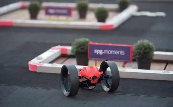 Carreras de drones terrestres