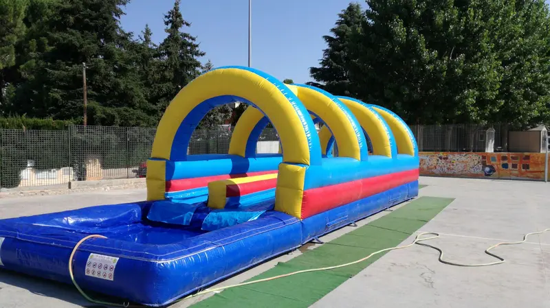 Inflables Aquàtics per a Festes d'Estiu