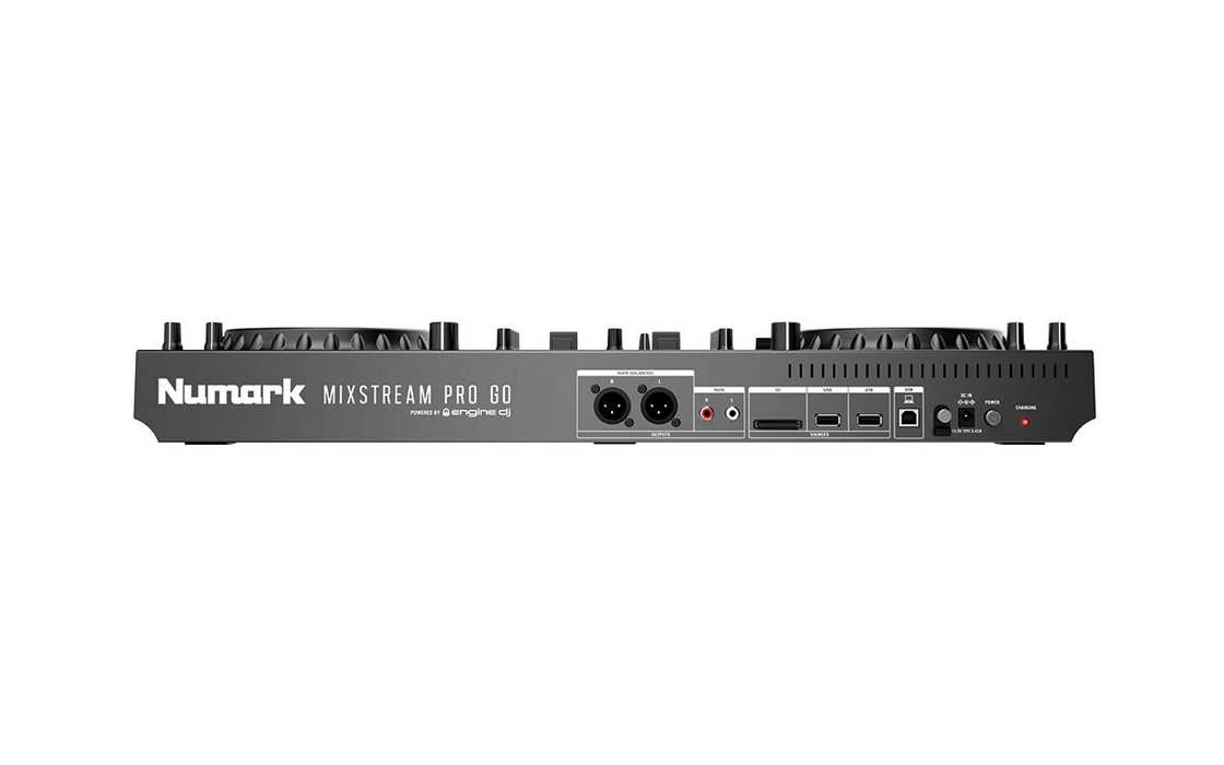 Conexiones traseras de la Numark Mixstream Pro Go