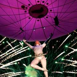 espectaculo acrobatico heliosfera