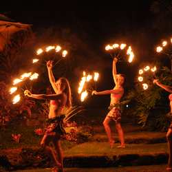 Espectaculo Baile Hawaiano Barcelona