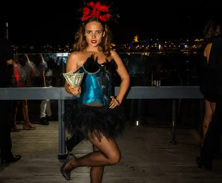 Azafatas para eventos: la imagen perfecta para su celebración