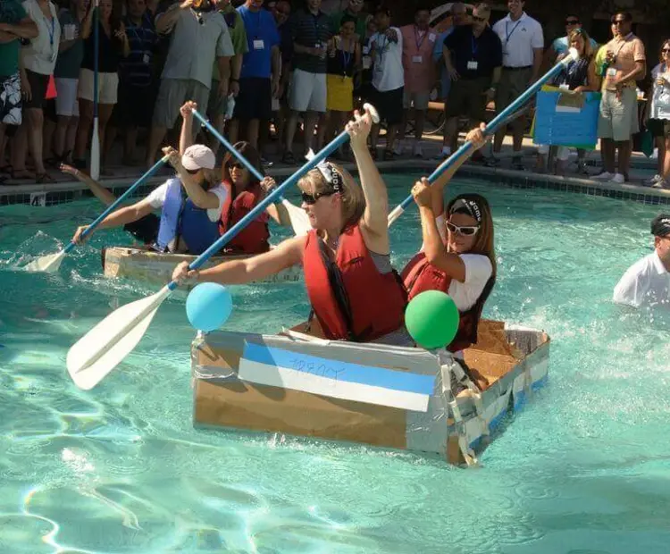 Team Building Regata de Barcos de Cartón para eventos