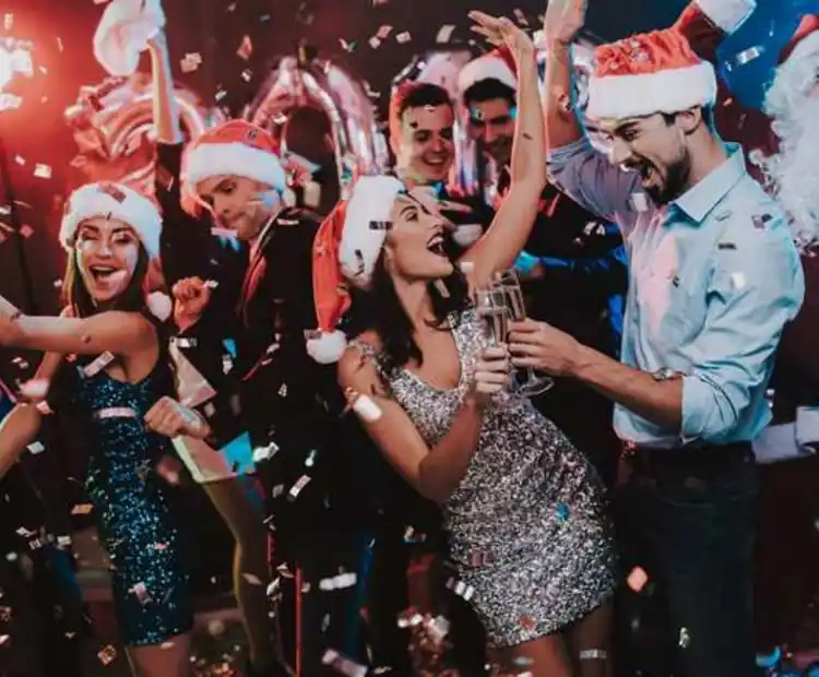 8 IDEAS CORPORATIVAS DE CENAS PARA FIESTAS DE NAVIDAD