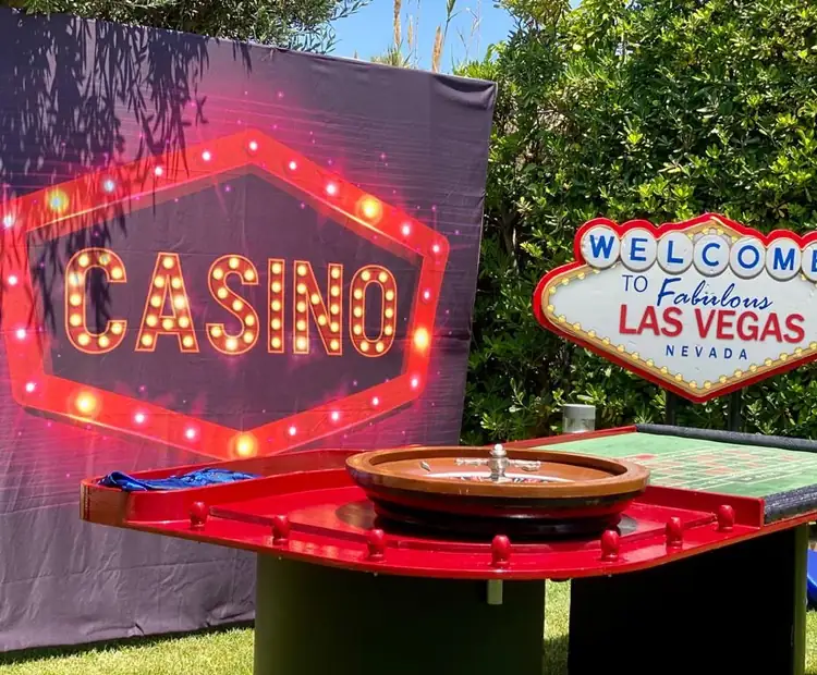 Fiesta temática Las Vegas para empresas: una noche inolvidable en Maremàgnum