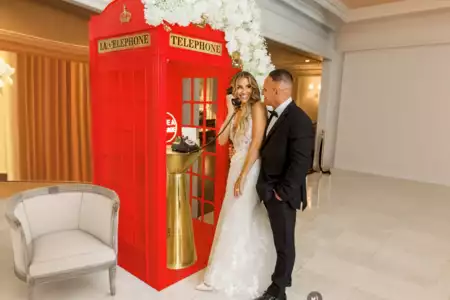 cabina roja de telefonos para bodas