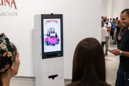 fotomatón Fortuna Zoltar en evento promocional