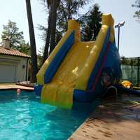 hinchable acuatico de alquiler barcelona