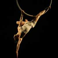 espectaculo-aereo-con-aros