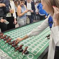 Alquiler mesa carrera de camellos