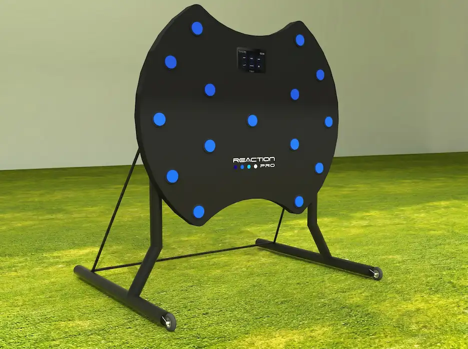 Athlete training reflexes on the BATAK machine at a club