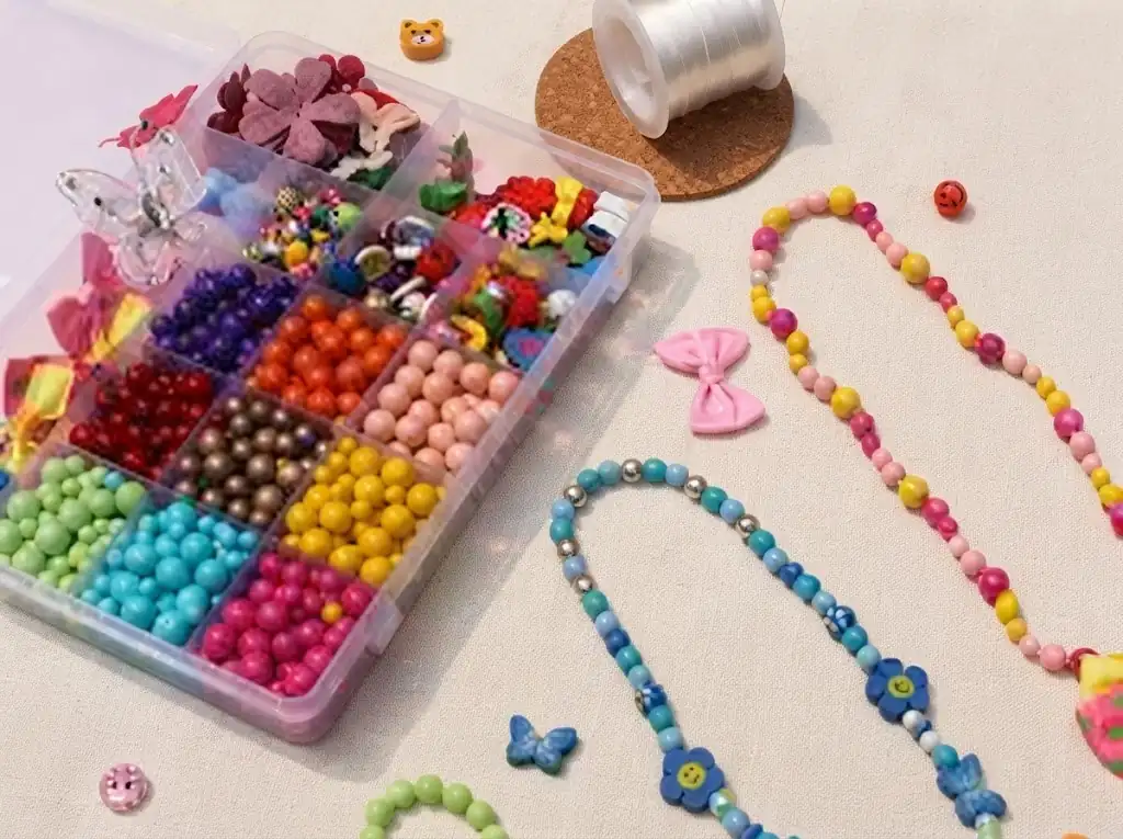 Bracelet-Making Workshop at a real event
