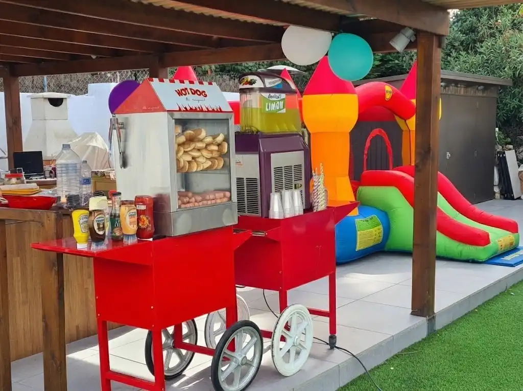 Màquina de granissats en una festa d'estiu d'empresa