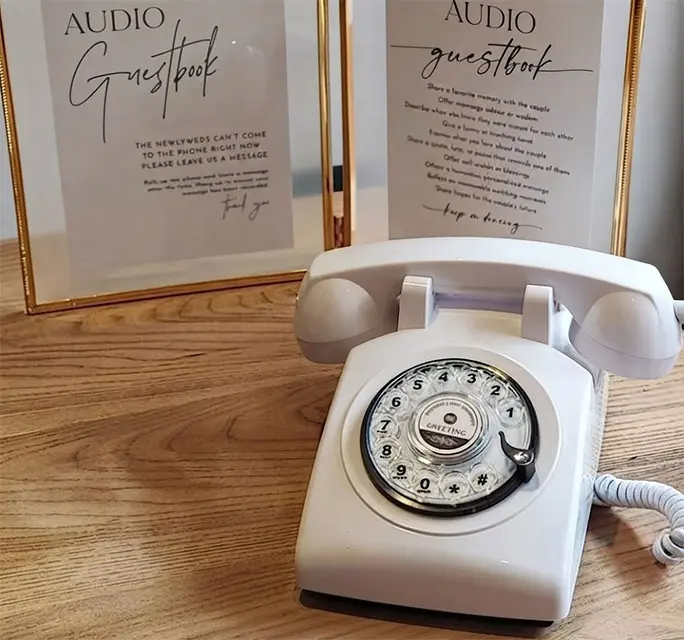 Audio Guestbook Telephone for Weddings at a real event