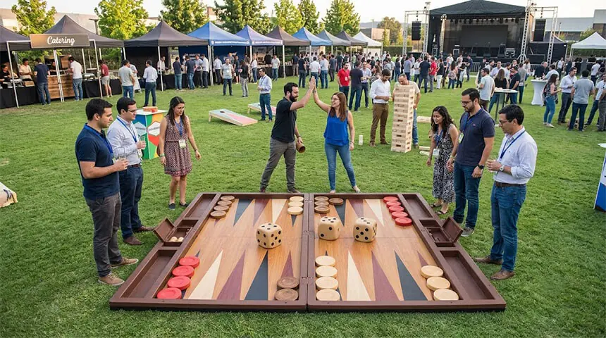 Equips d'empresa en una partida de backgammon gegant