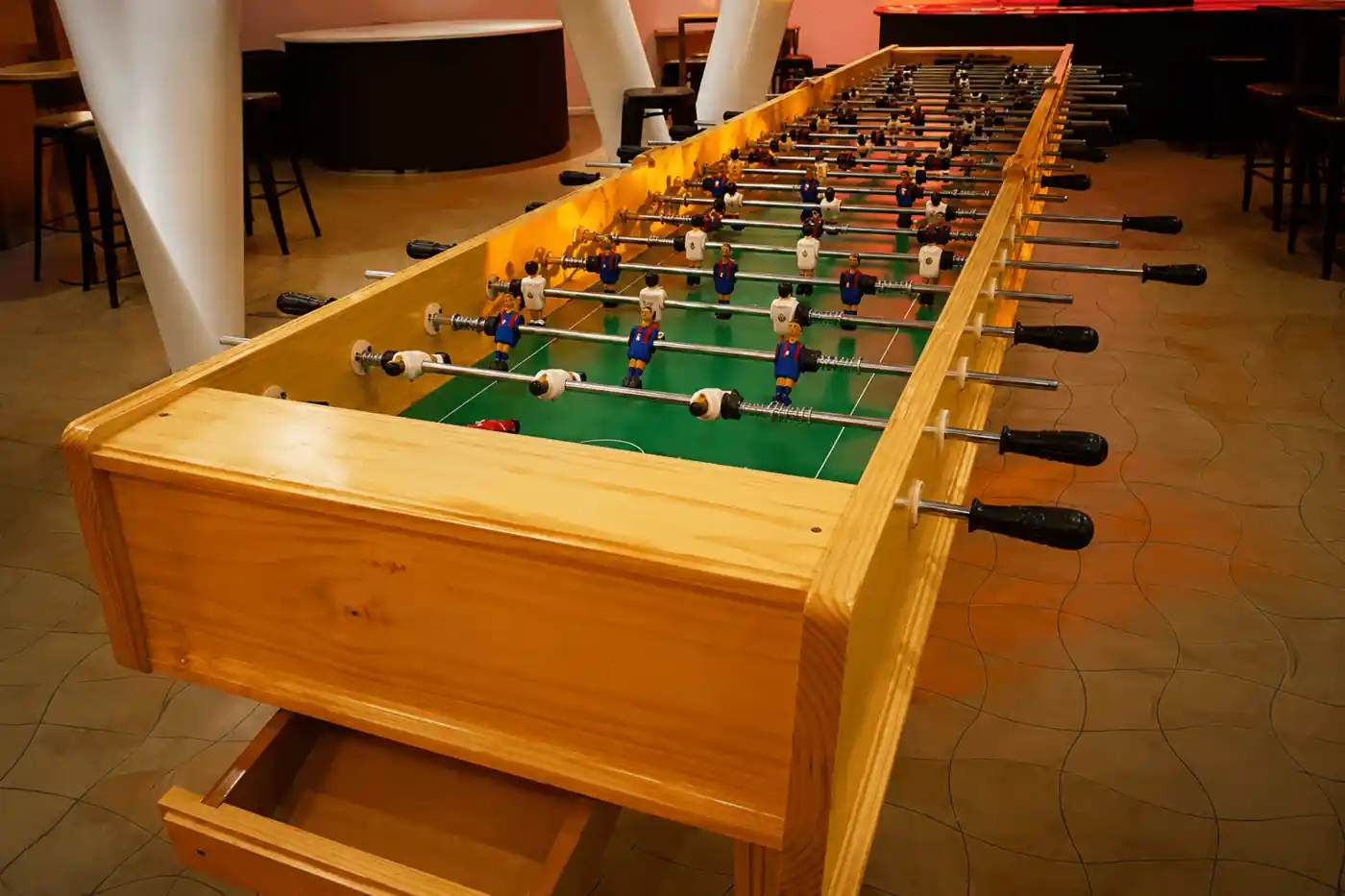 Súper futbolín gigante en Esfèric BCN