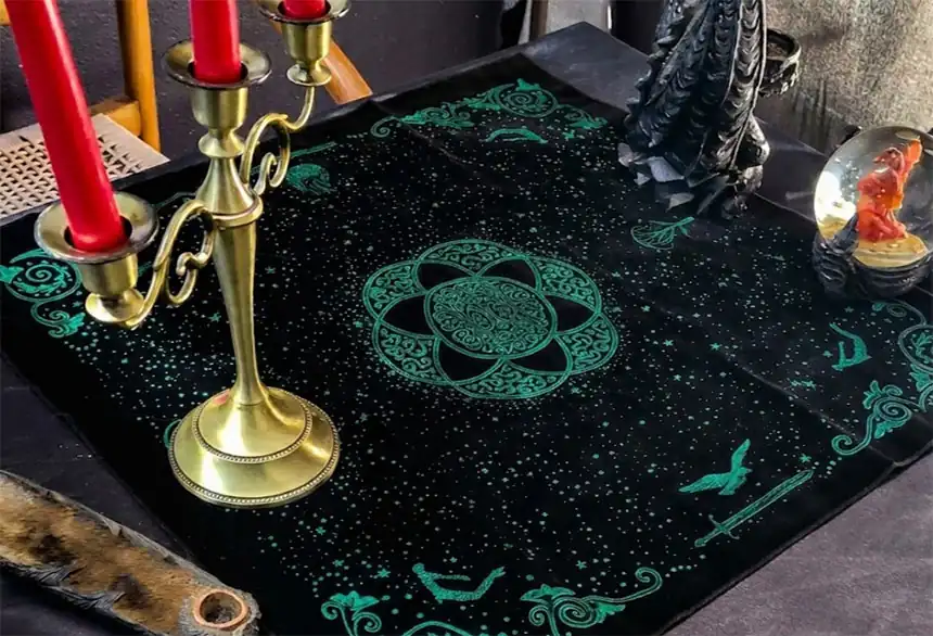 Lectura de tarot en un sopar de Nadal corporatiu