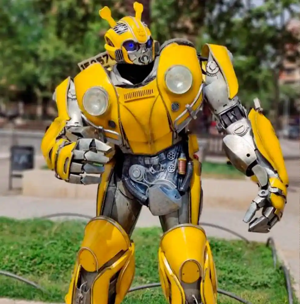 Transformer robot on stilts at a comic convention