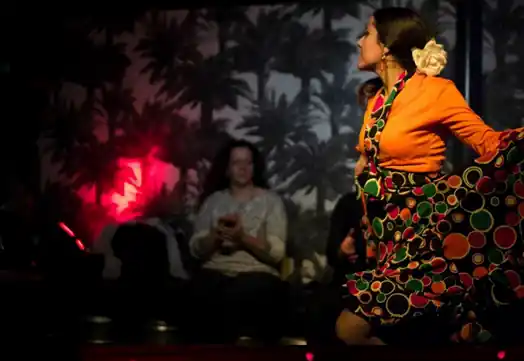 Ballarines d'Hula hawaià en una festa temàtica d'empresa