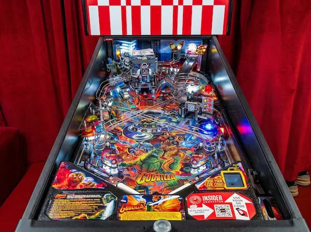 Màquina de pinball en una festa d'empresa a Barcelona