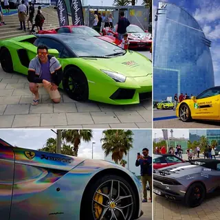 Exposición de coches de lujo en el Hotel W Barcelona
