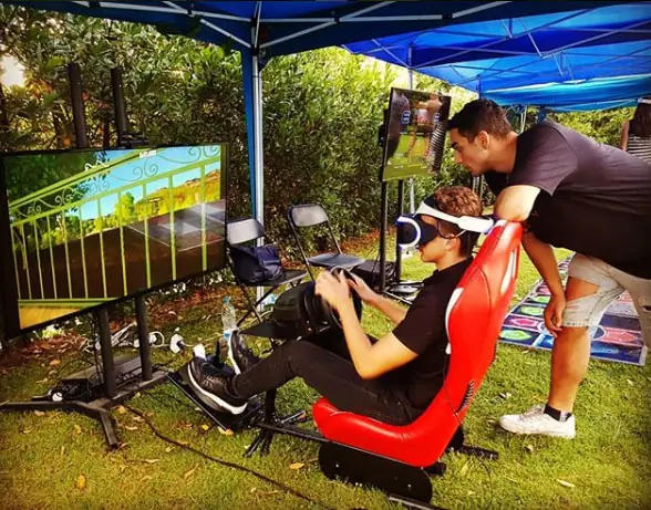 Simulador de realidad virtual de F1: velocidad extrema para su evento