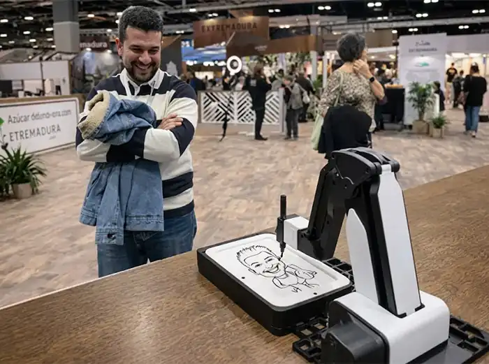 Fotomatón Brazo Robot Dibujante