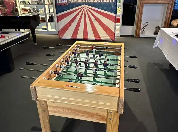 Futbolín clásico para eventos en una fiesta de empresa